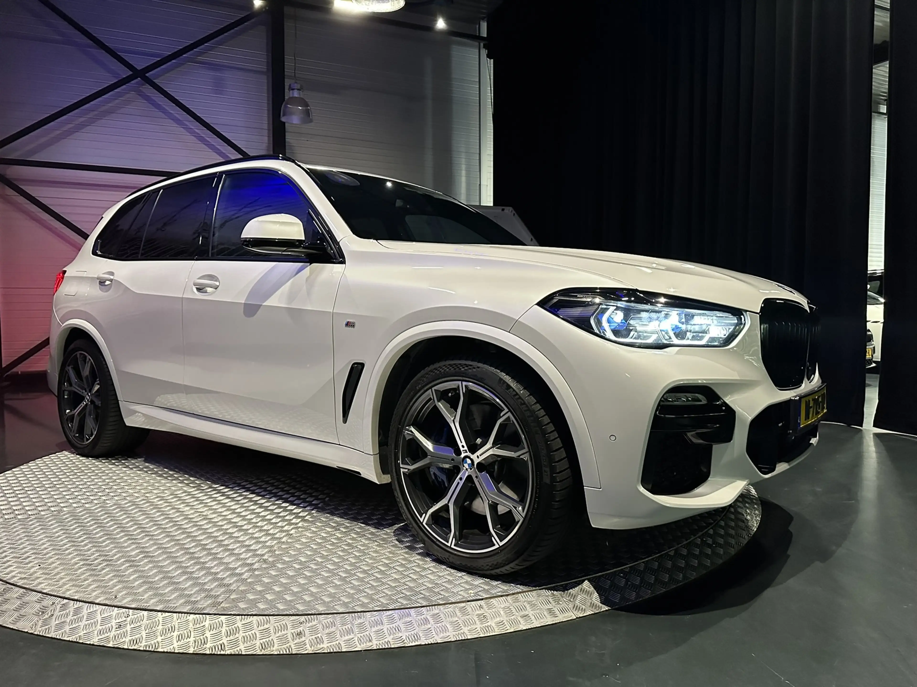 BMW X5 XDrive45e High Executive *Pano*360camera*Trekhaak* — photo 35