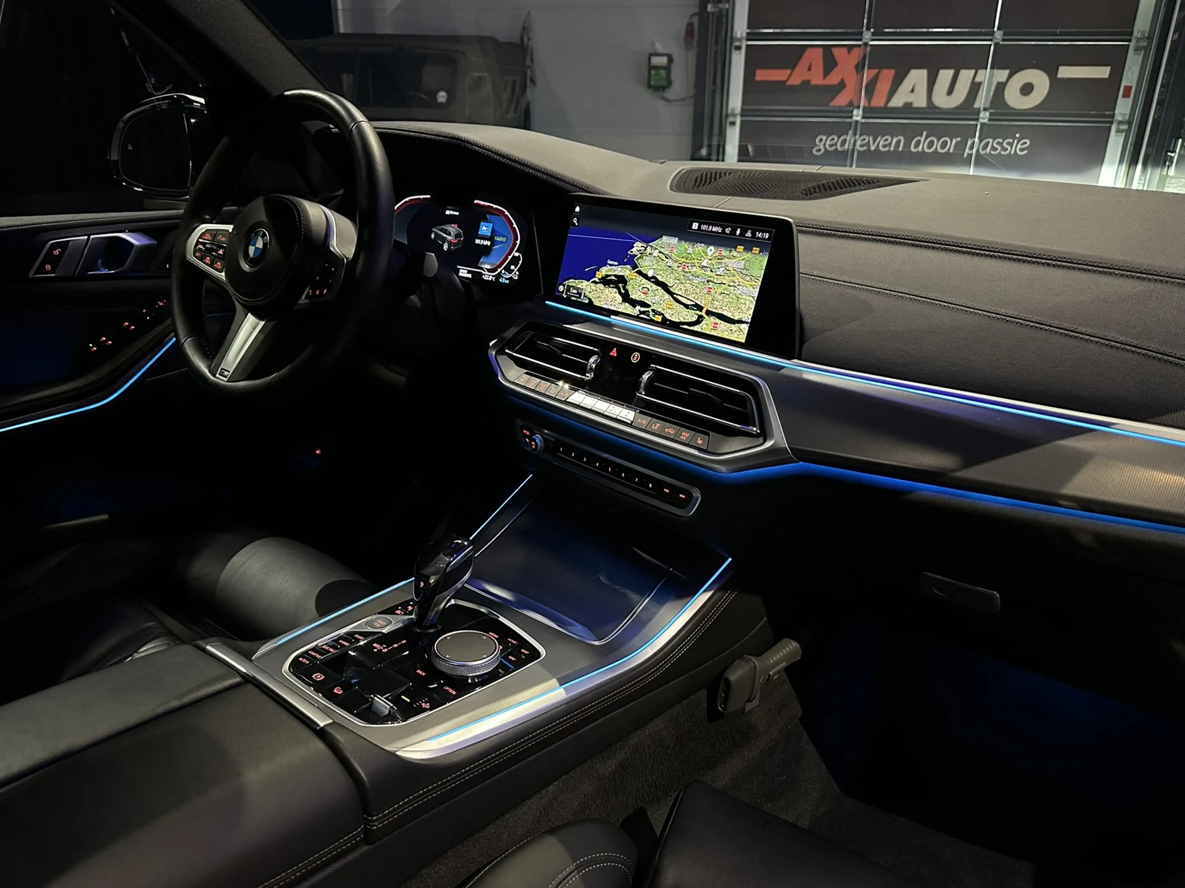 BMW X5 XDrive45e High Executive *Pano*360camera*Trekhaak* — photo 31