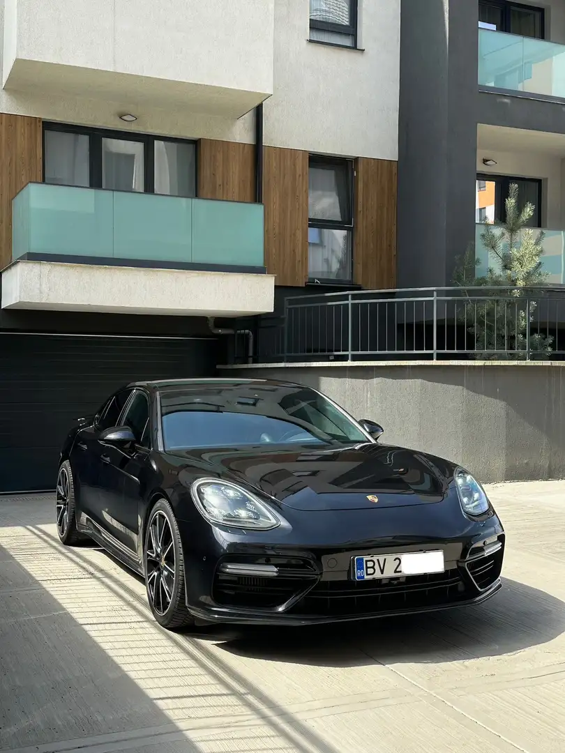Porsche Panamera Turbo - 2