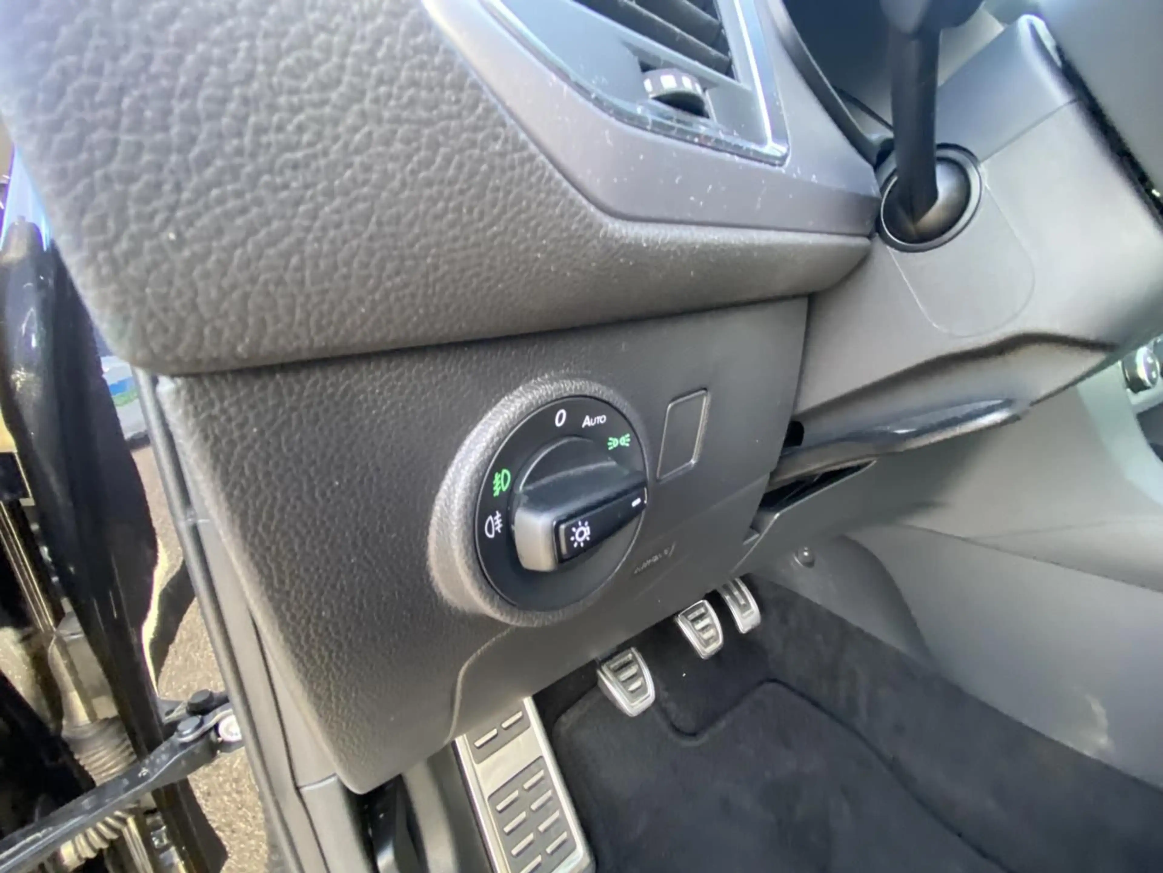 SEAT Ateca 1.5 TSI FR PANORAMA+AHK+NAVI-PRO+el.HECKKL — photo 10