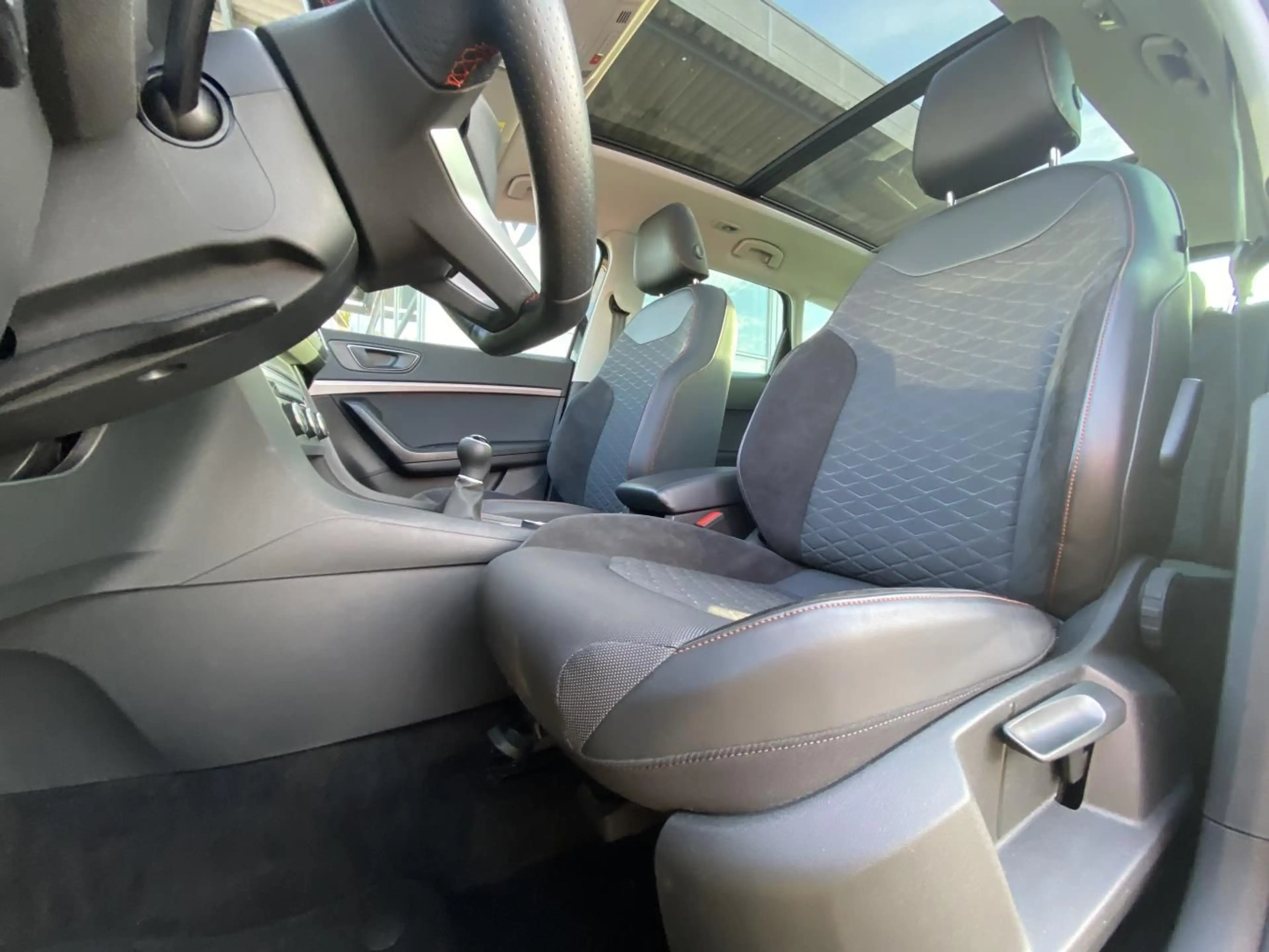 SEAT Ateca 1.5 TSI FR PANORAMA+AHK+NAVI-PRO+el.HECKKL — photo 8