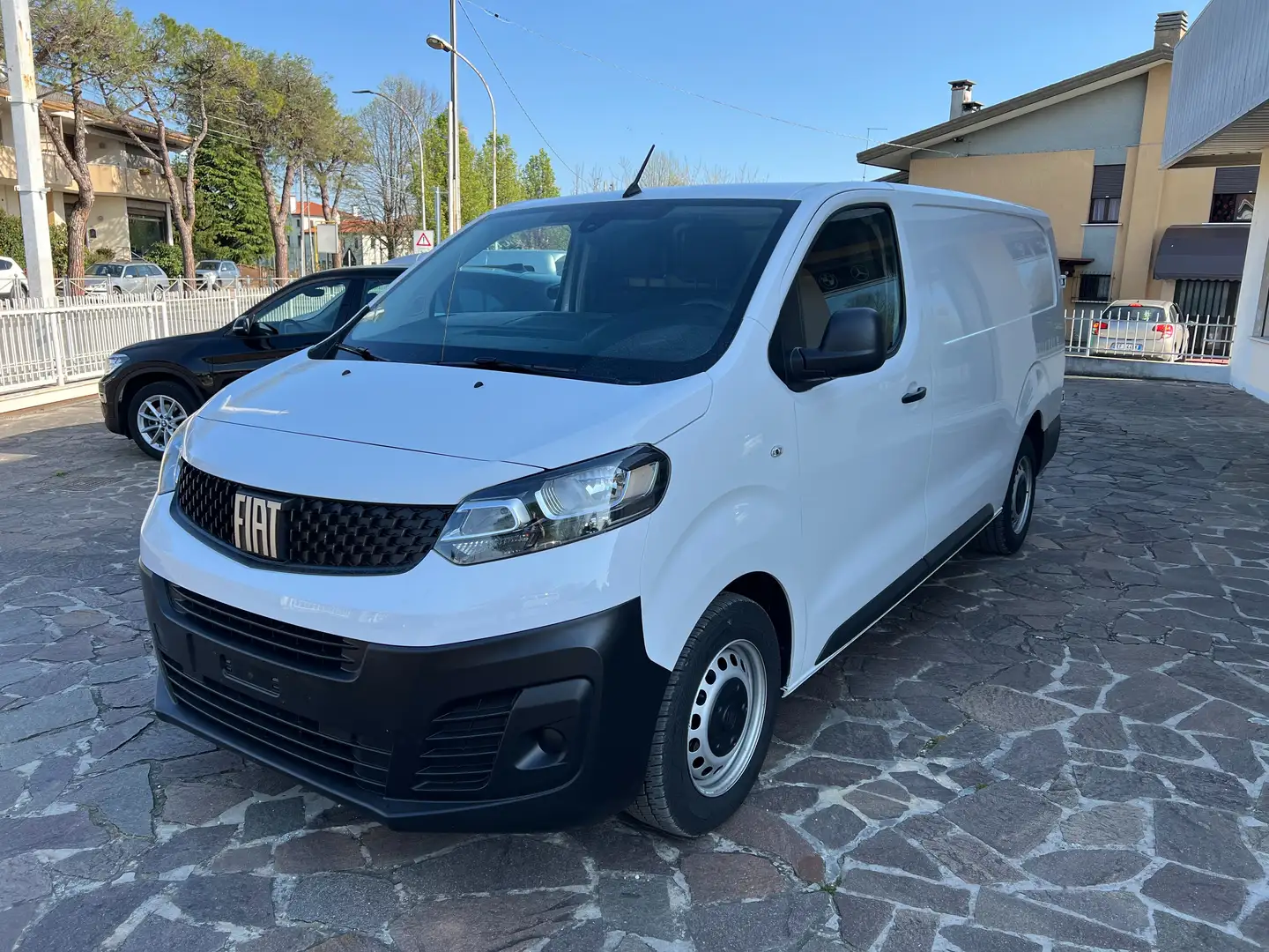 Fiat Scudo Maxi 2.0 Blue HDI 145 CV Furgone passo lungo Blanco - 1