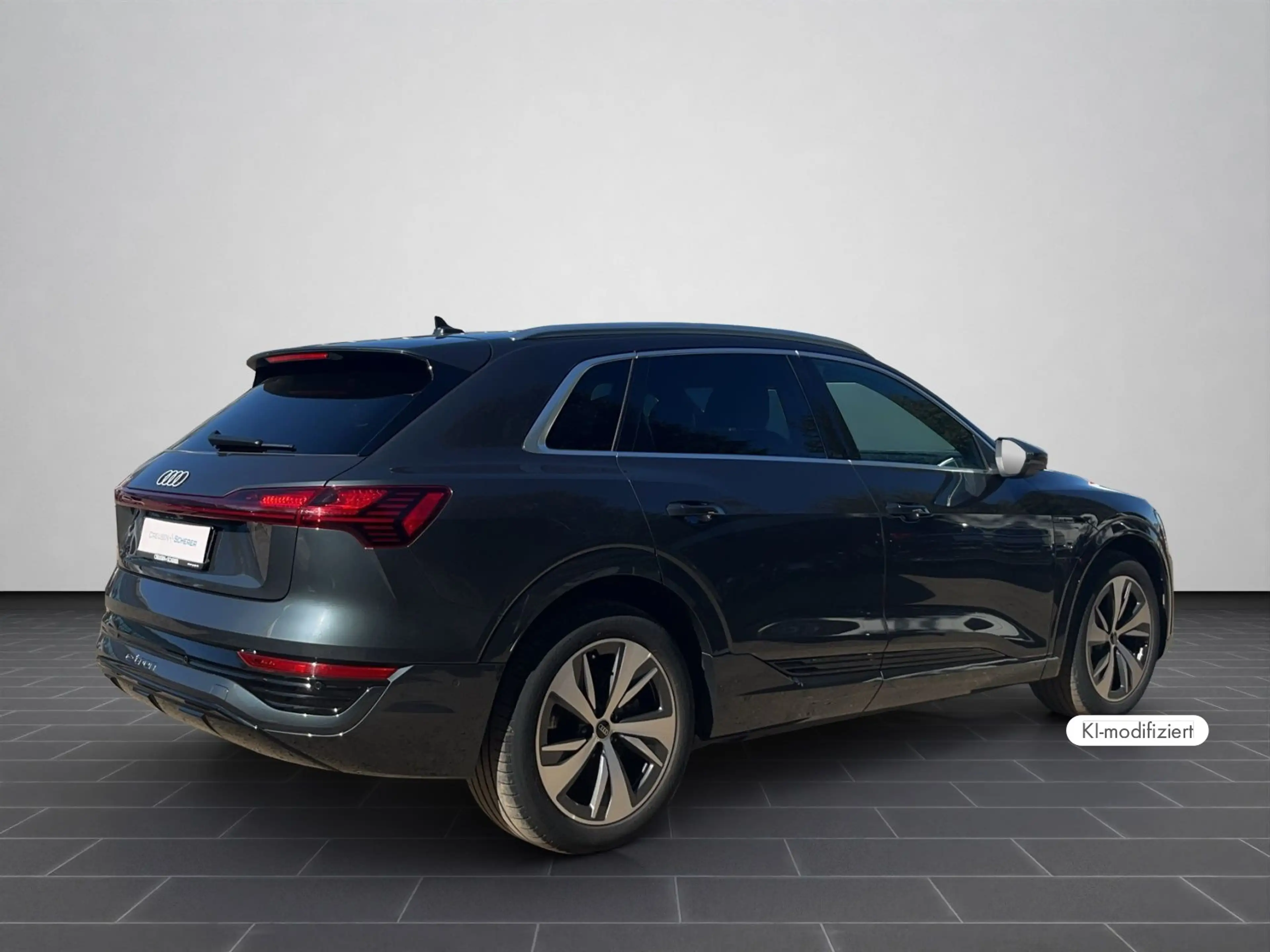 Audi Q8 e-tron Advanced 50 e-tron quattro NAVI SHZ RF — photo 2