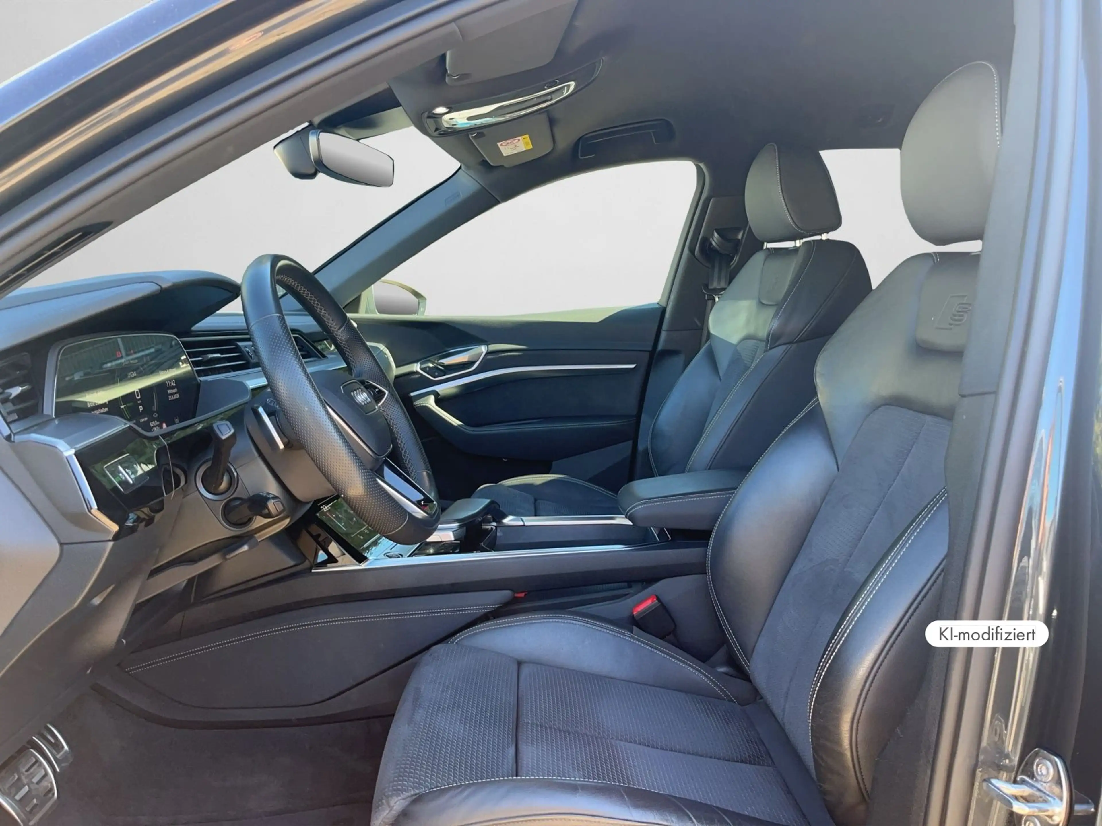 Audi Q8 e-tron Advanced 50 e-tron quattro NAVI SHZ RF — photo 12
