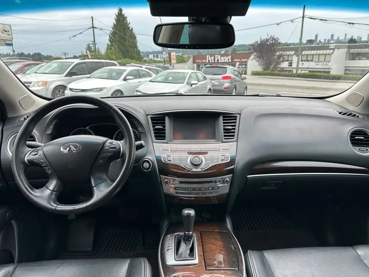 Infiniti QX60 снимка Infiniti QX60