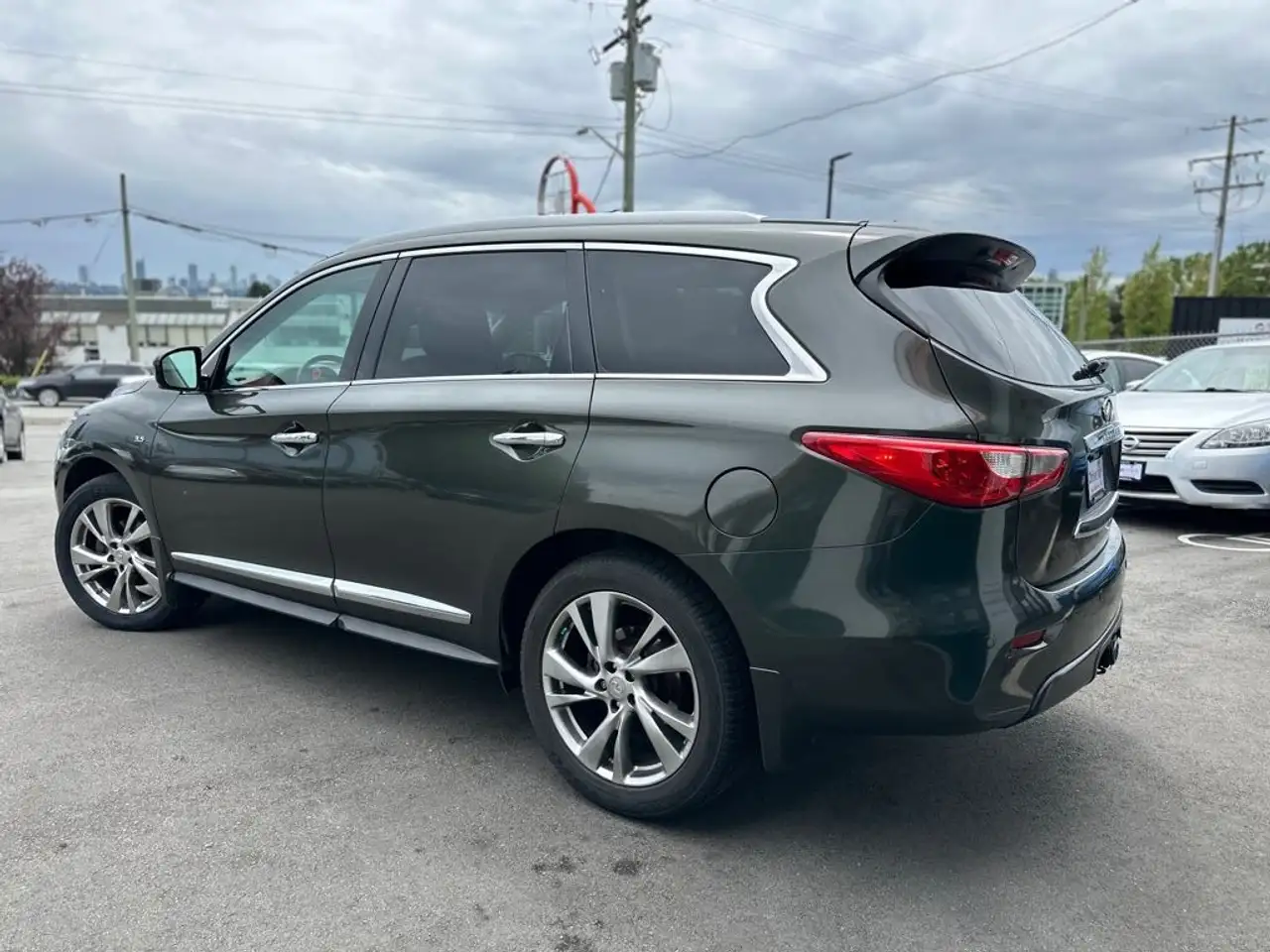 Infiniti QX60 снимка Infiniti QX60