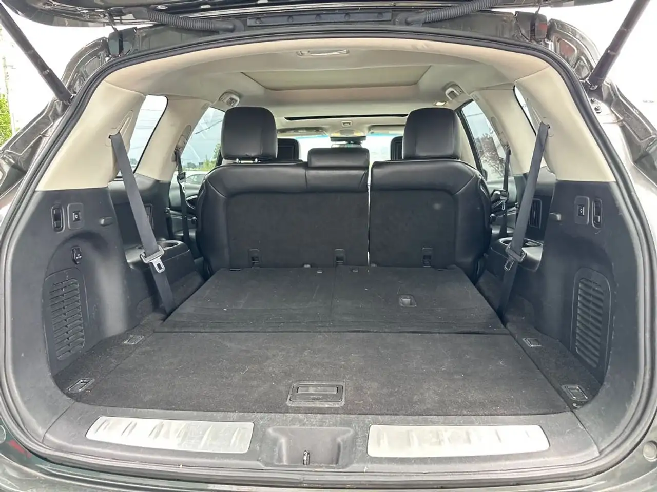 Infiniti QX60 снимка Infiniti QX60