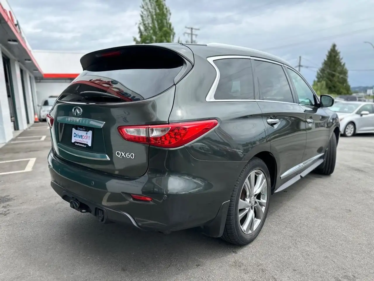 Infiniti QX60 снимка Infiniti QX60