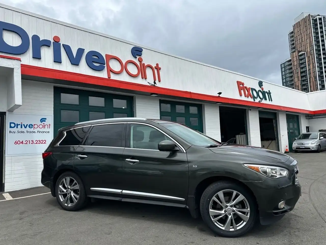 Infiniti QX60 снимка Infiniti QX60