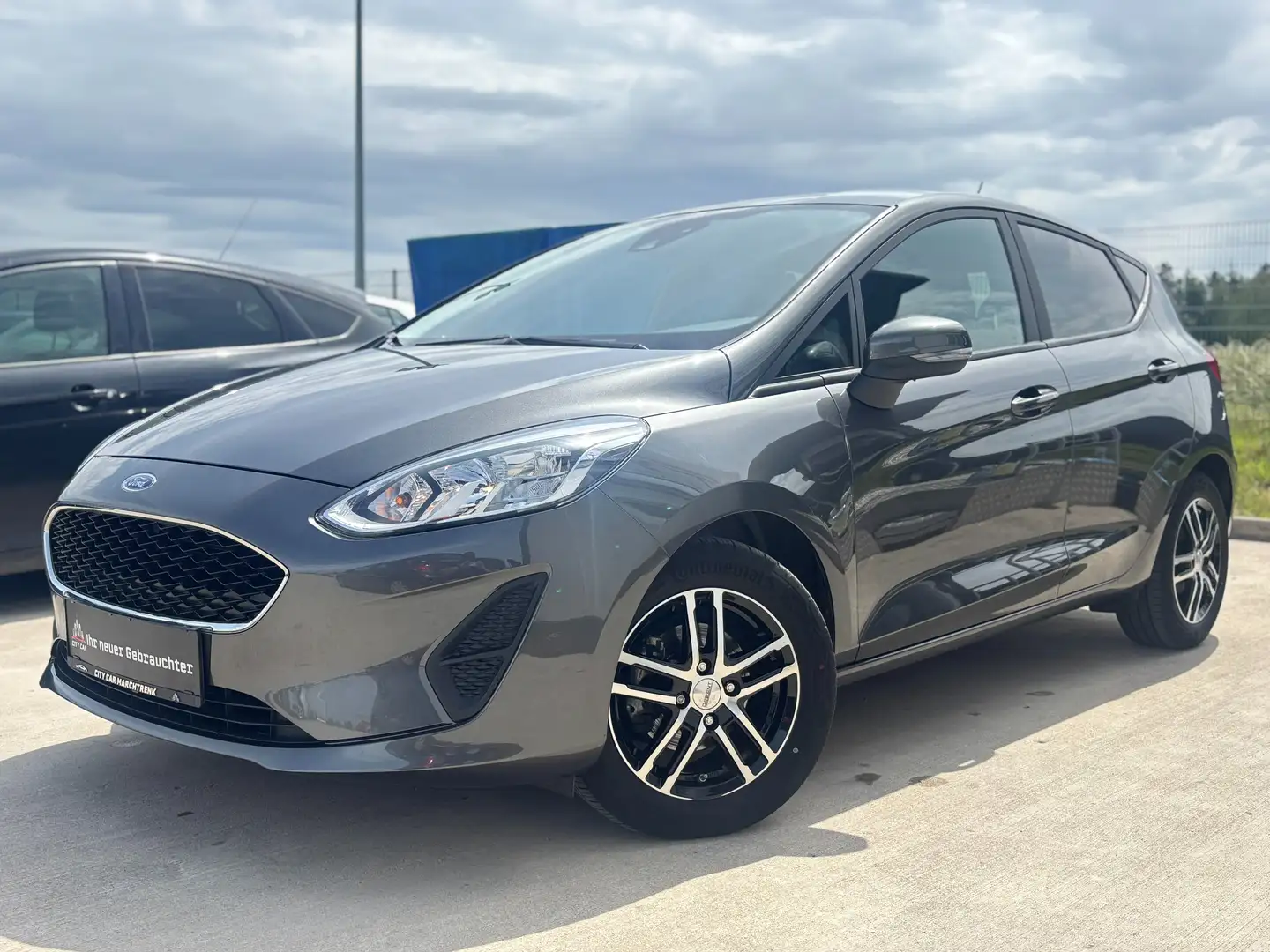 Ford Fiesta Cool & Connect | PICKERL 04/27 |1. Besitz| CarPlay Grau - 1