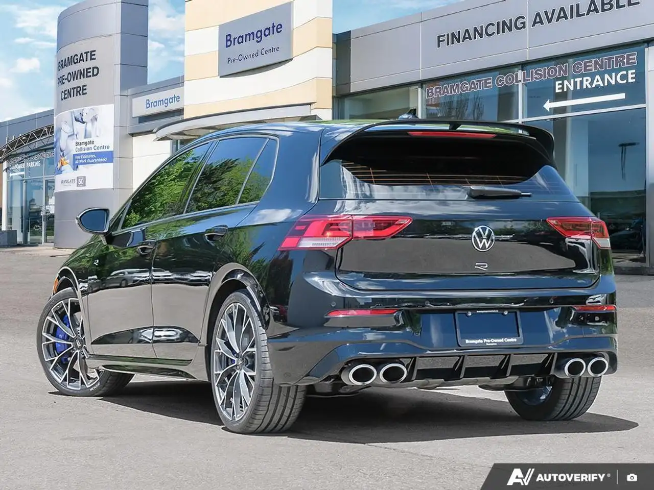 Volkswagen Golf R снимка Volkswagen Golf R