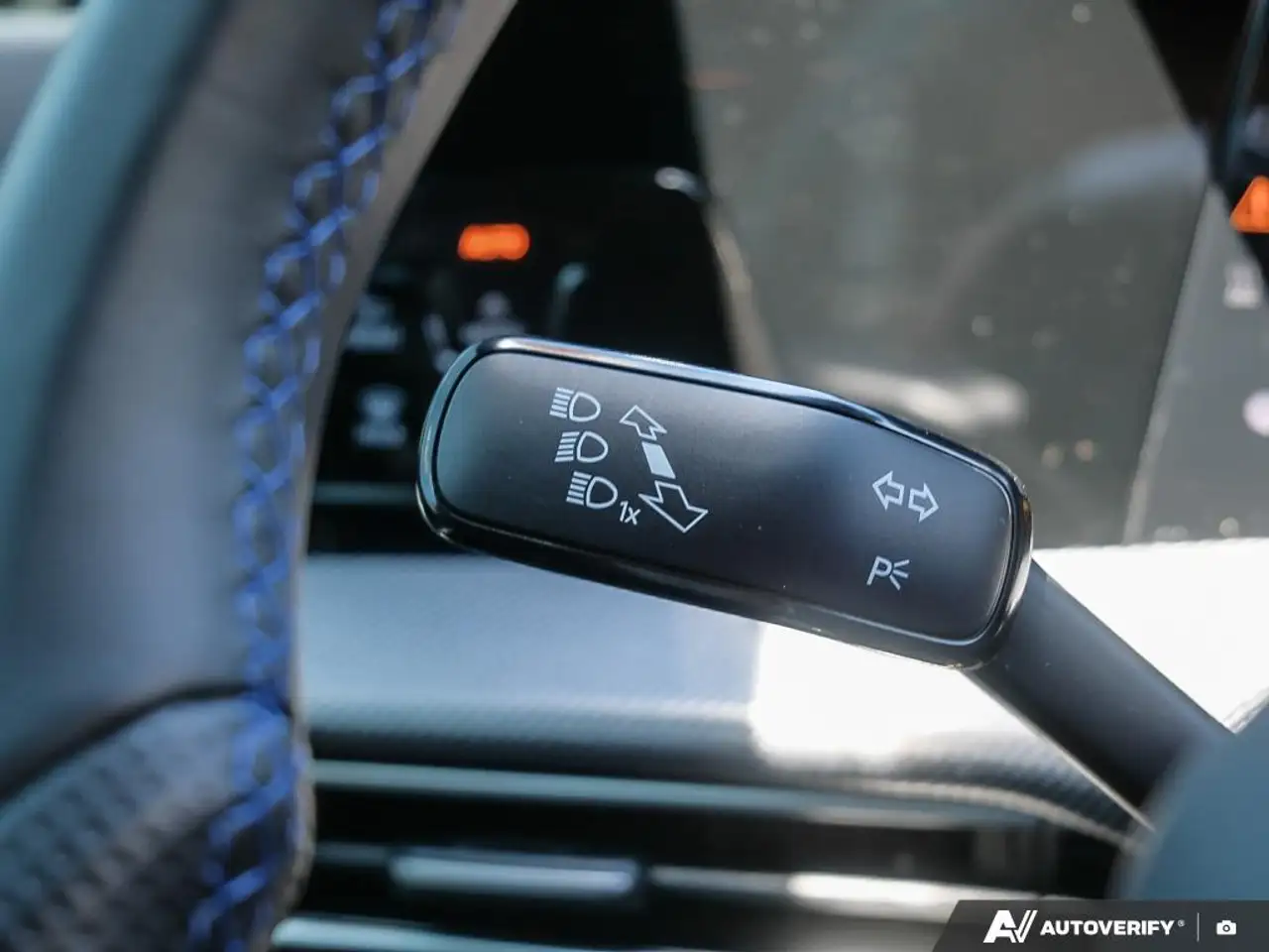Volkswagen Golf R снимка Volkswagen Golf R