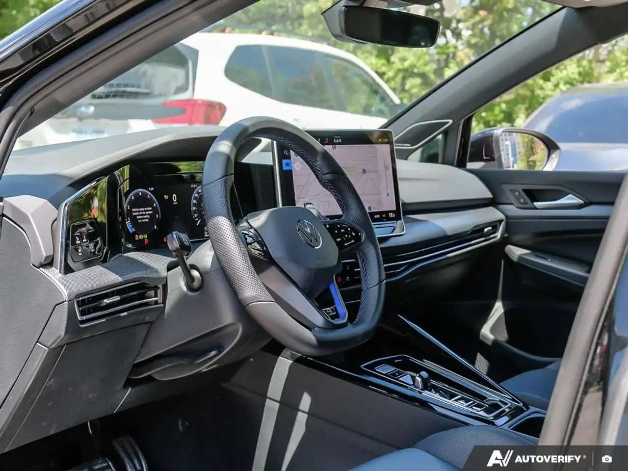 Volkswagen Golf R снимка Volkswagen Golf R