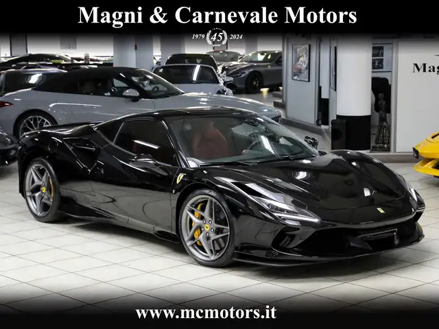 Ferrari F8 Tributo SCUDETTI|SCARICO|CARBON+LEDS|ITALIAN FLAG|UFFITA