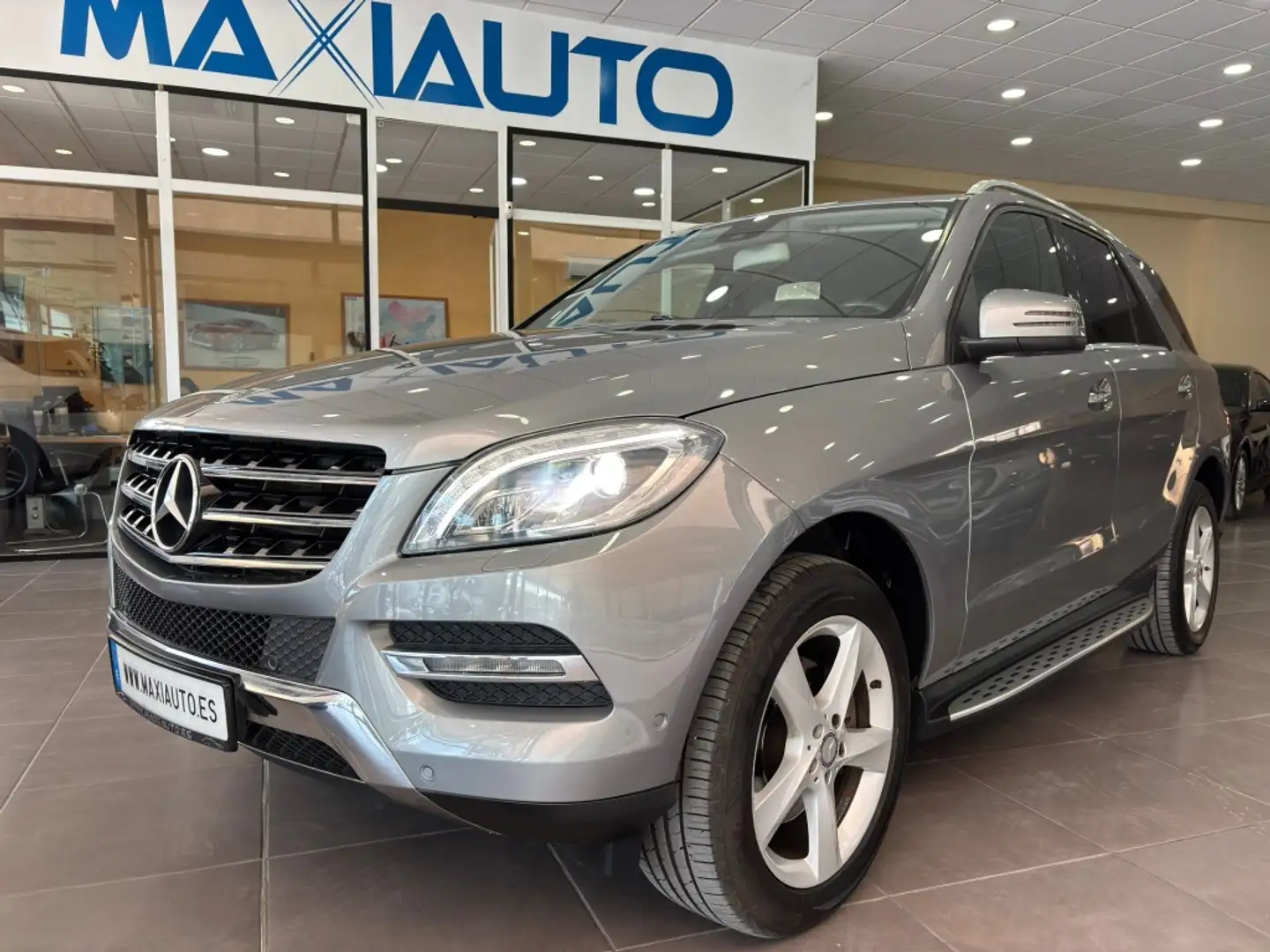Mercedes-Benz ML 350 350BlueTec 4M 7G Plus Gris - 1