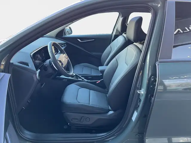Kia Niro view 8