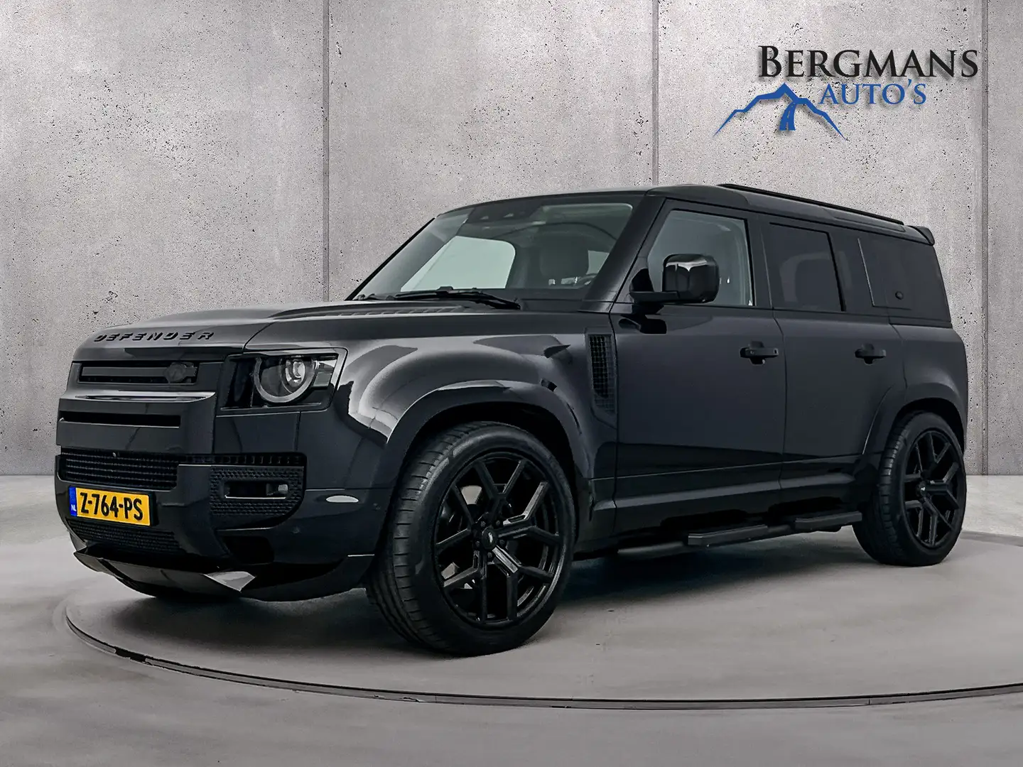 Land Rover Defender 110 3.0 P400 110 X-Dynamic HSE 7 pers // TREKHAAK Noir - 1