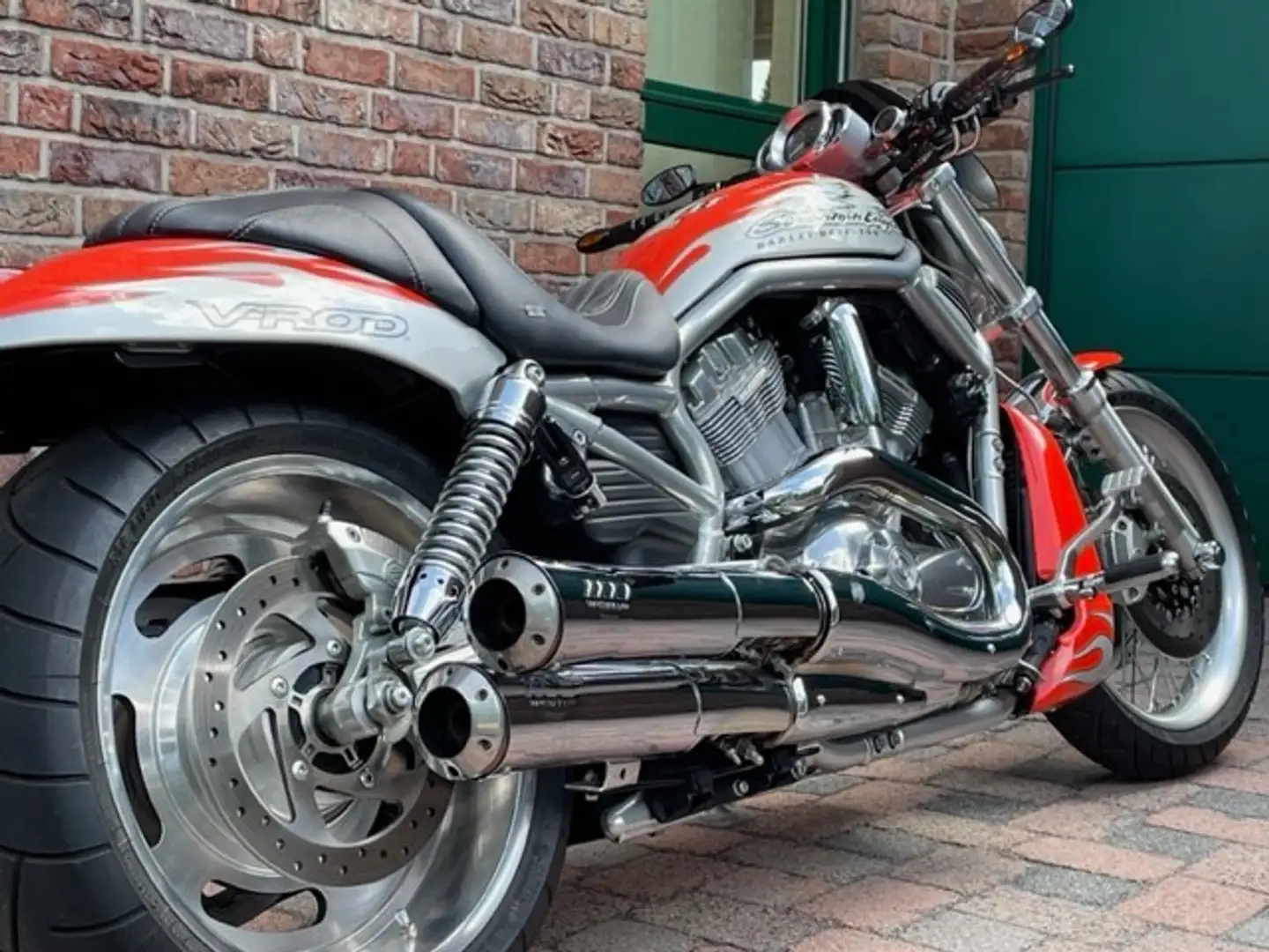 Harley-Davidson VRSC V-Rod Screamin Eagle Orange - 2