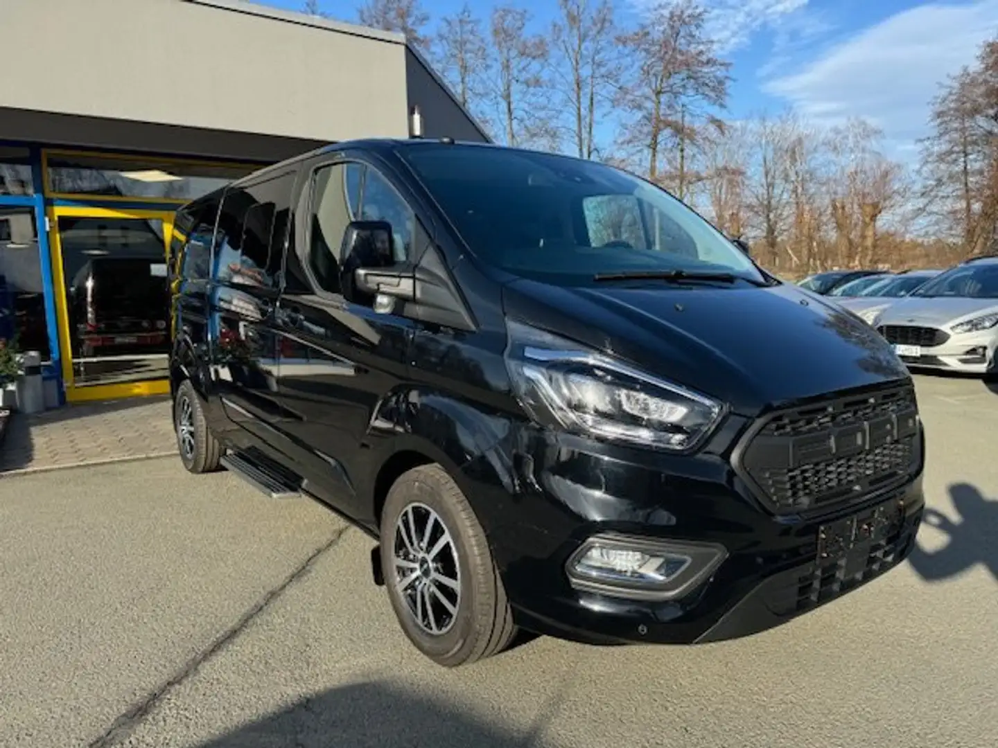 Ford Tourneo Custom 320 L2H1 Zahnriemen NEU, Navi Winterpa. PDC+Kamera Schwarz - 1