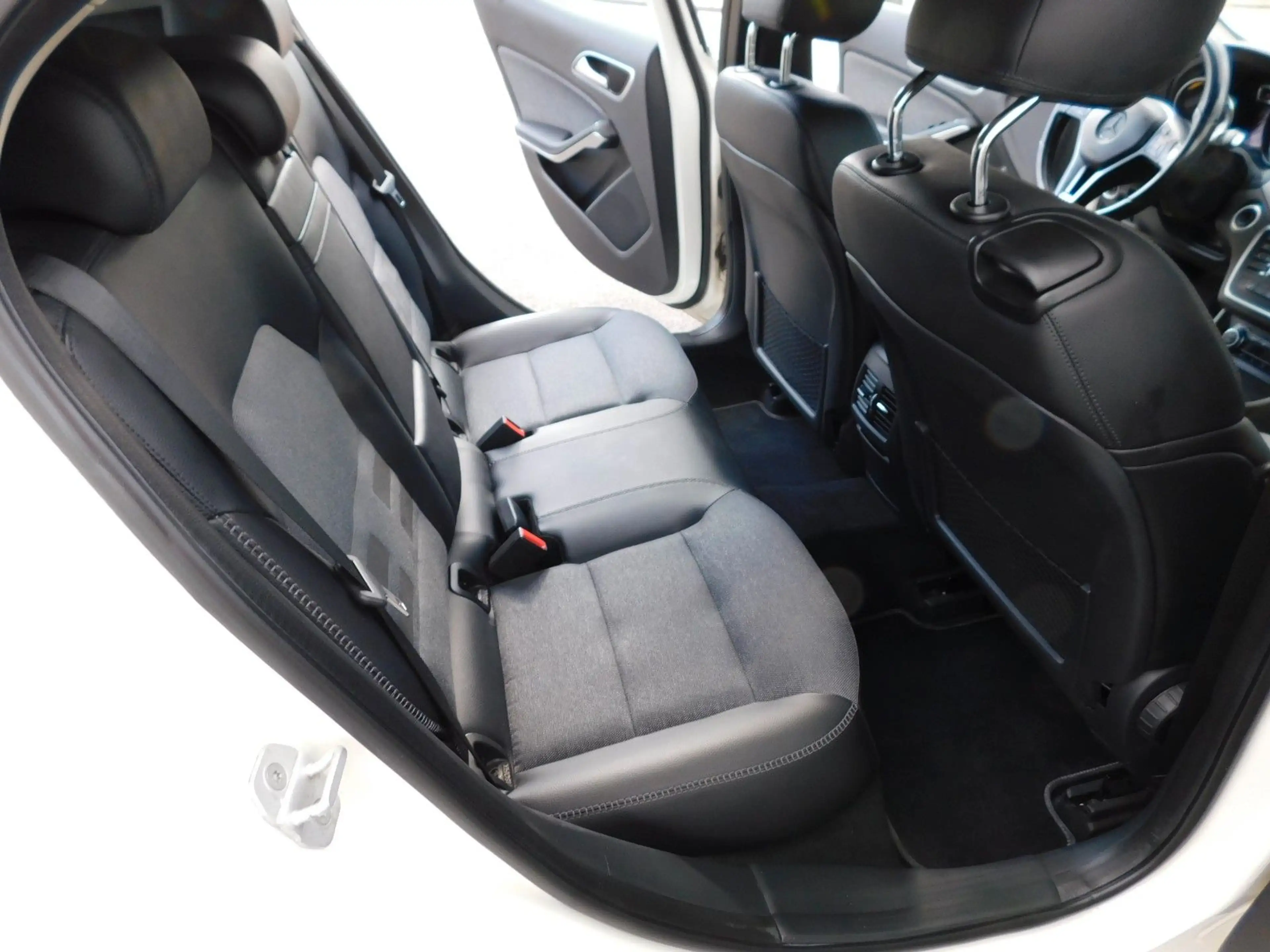 Mercedes-Benz GLA 200 GLA GLA 200 CDI / d — photo 11