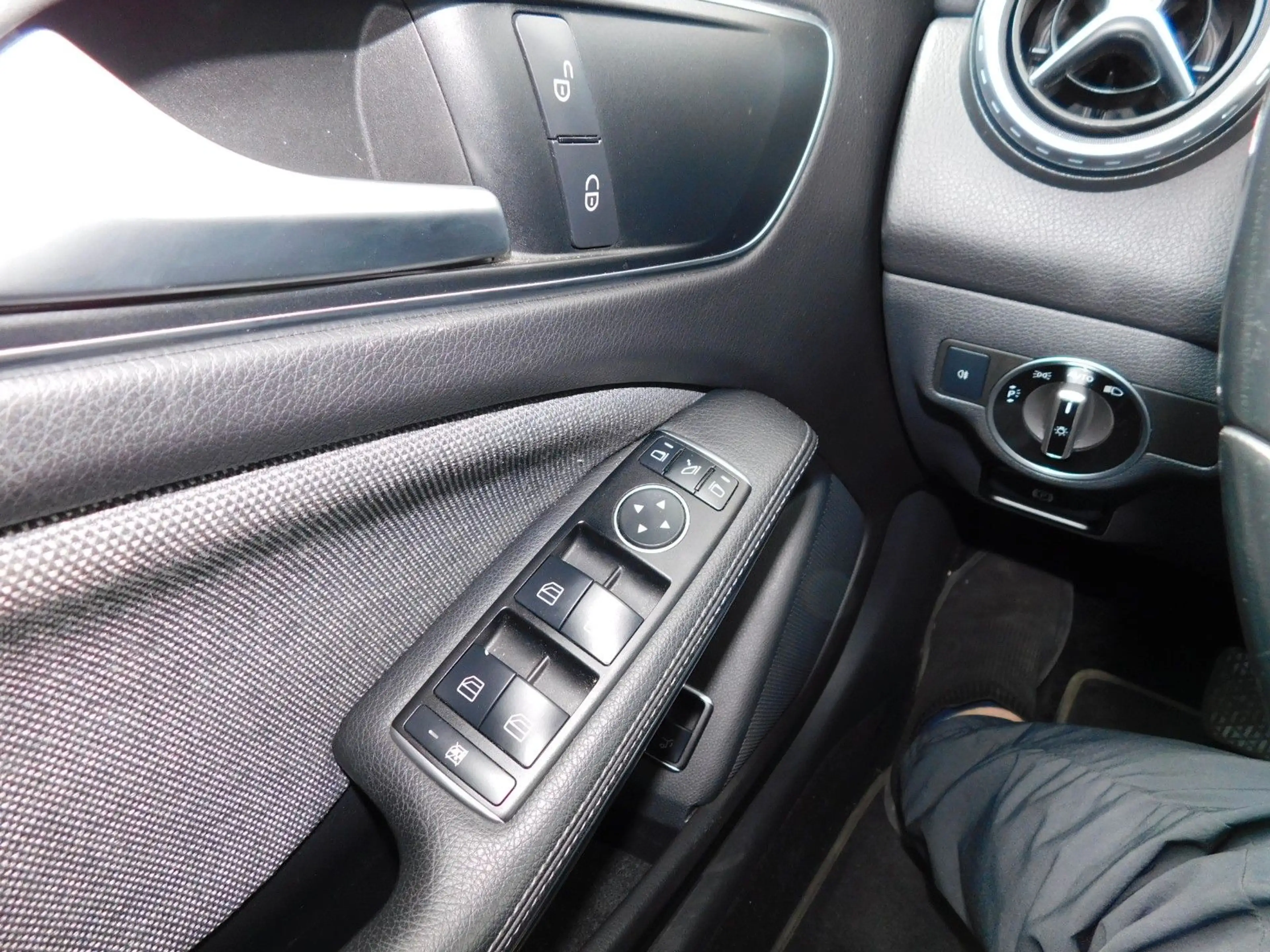 Mercedes-Benz GLA 200 GLA GLA 200 CDI / d — photo 15
