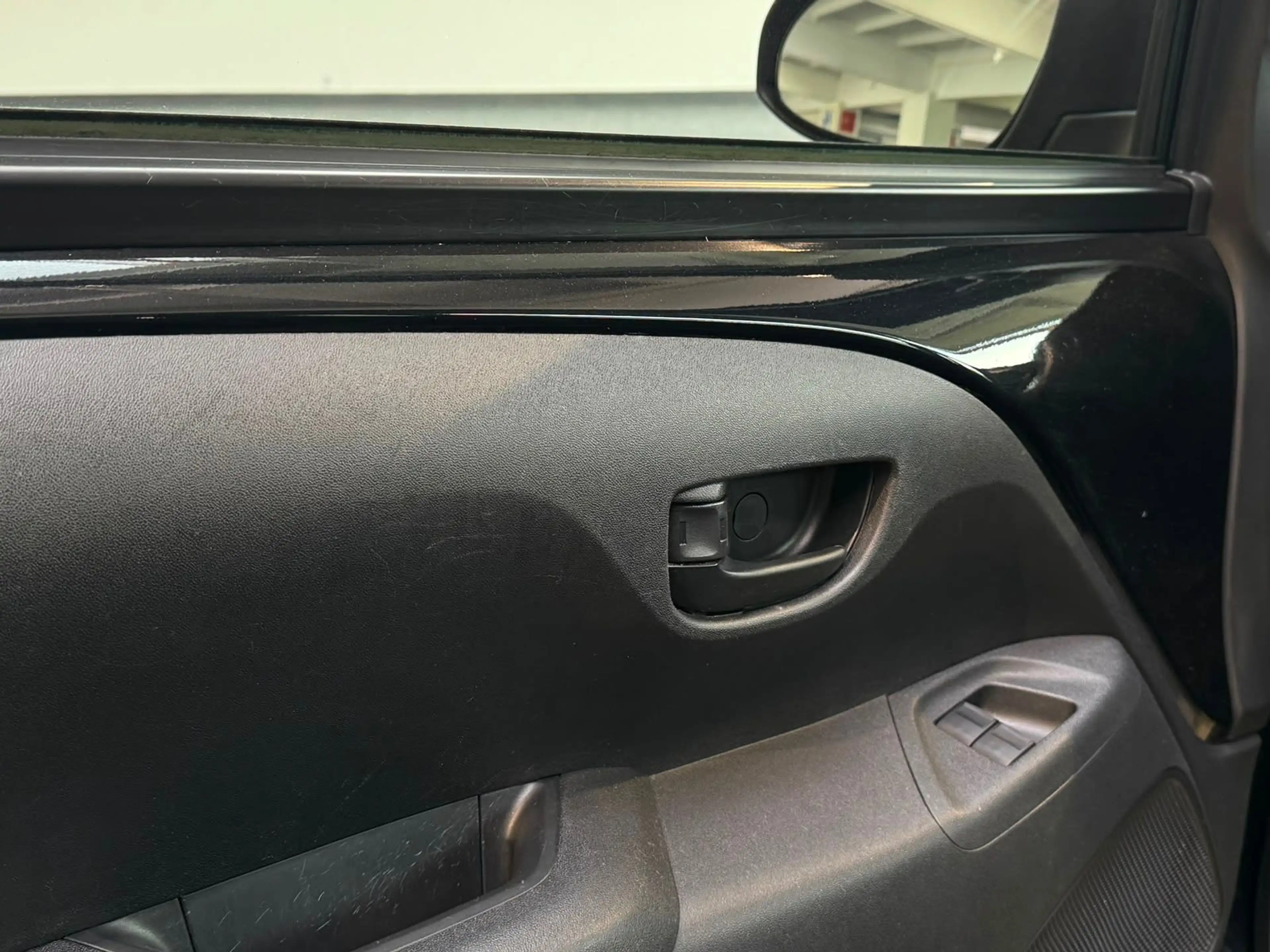 Citroen C1 Feel*TEMPOMAT*KLIMA*NEU HU&AU*ELEKT.FENST* — photo 11