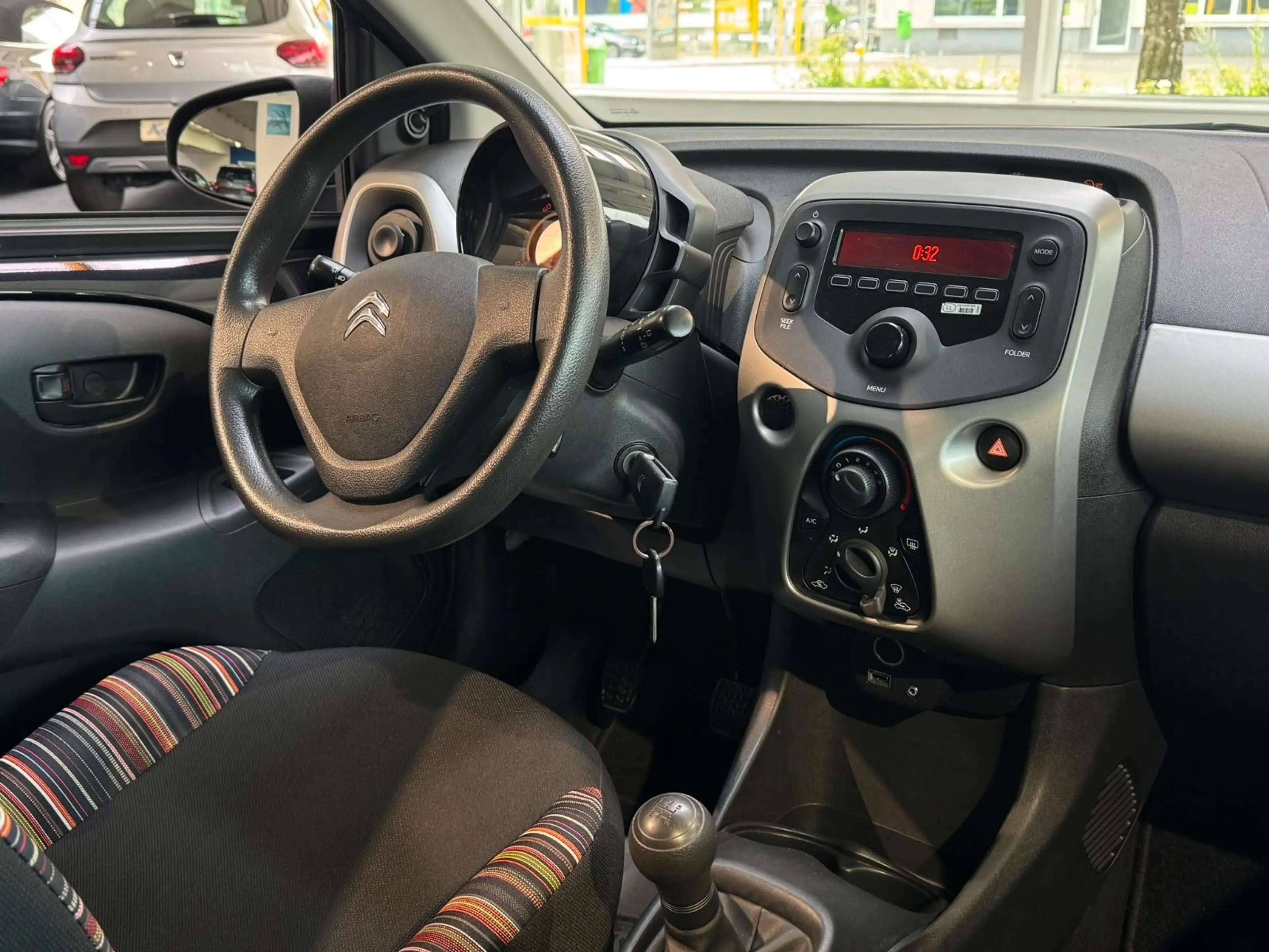 Citroen C1 Feel*TEMPOMAT*KLIMA*NEU HU&AU*ELEKT.FENST* — photo 13