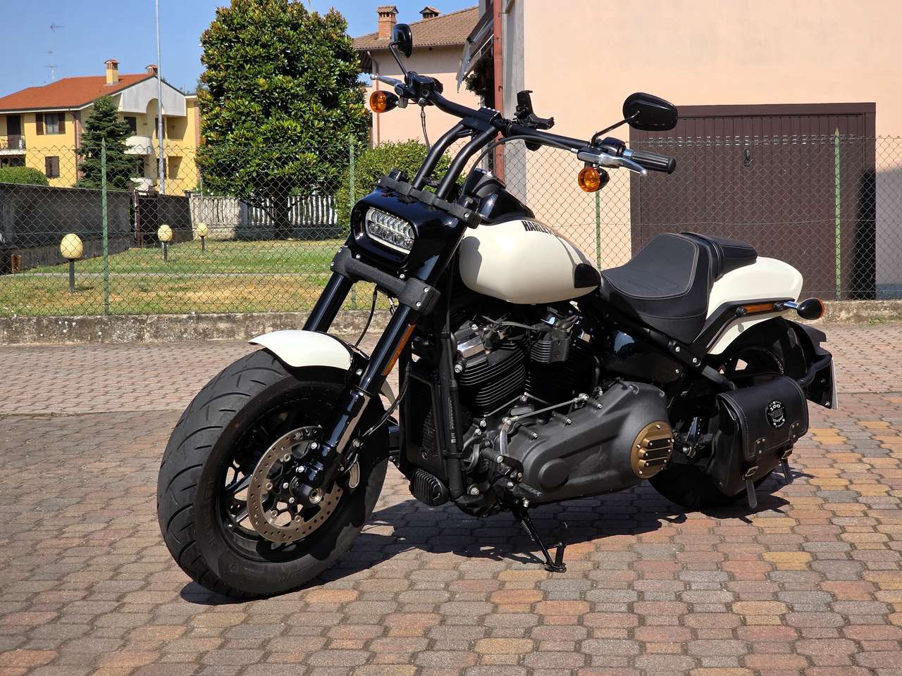 Harley-Davidson Fat Bob 114  FXFBS black and white