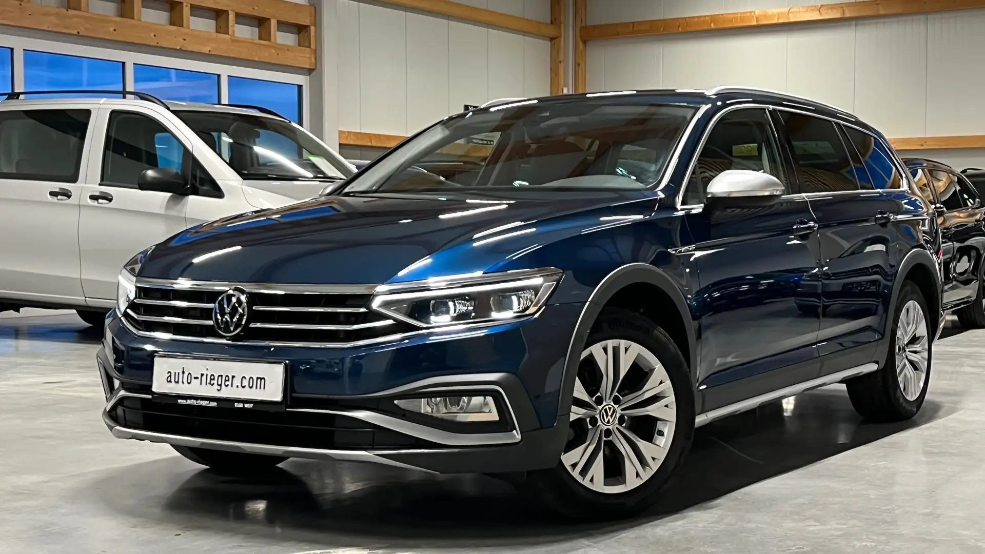 Volkswagen Passat Alltrack Alltrack 4Motion TDI Sitzbelüftung, AHK, ACC Blau - 2