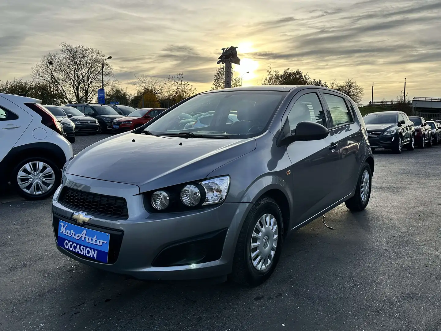 Chevrolet Aveo Aveo hatchback 1.2i Gris - 2