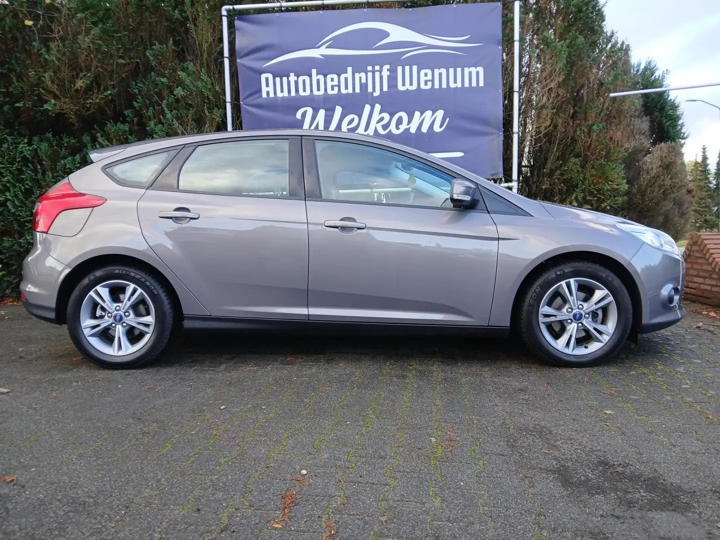 Ford Focus 1.0 EcoBoost Edition Plus, Slechts 49566 km, Clima Beige - 2