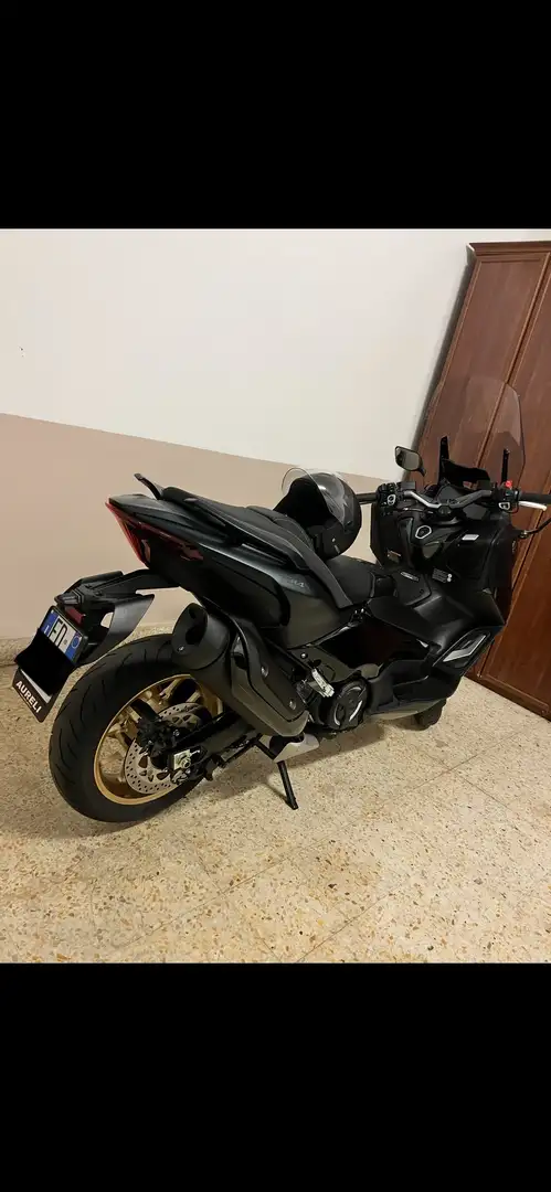 Yamaha TMAX 560 techmax - 1