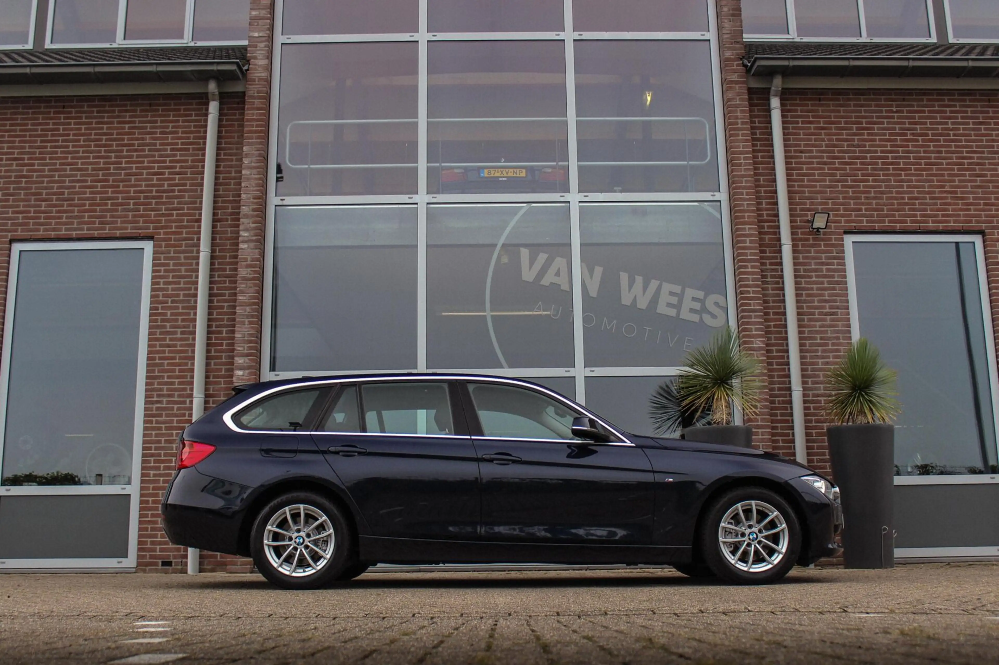 BMW 320 3-serie Touring 320i Executive | Origineel NL | 3e — photo 7