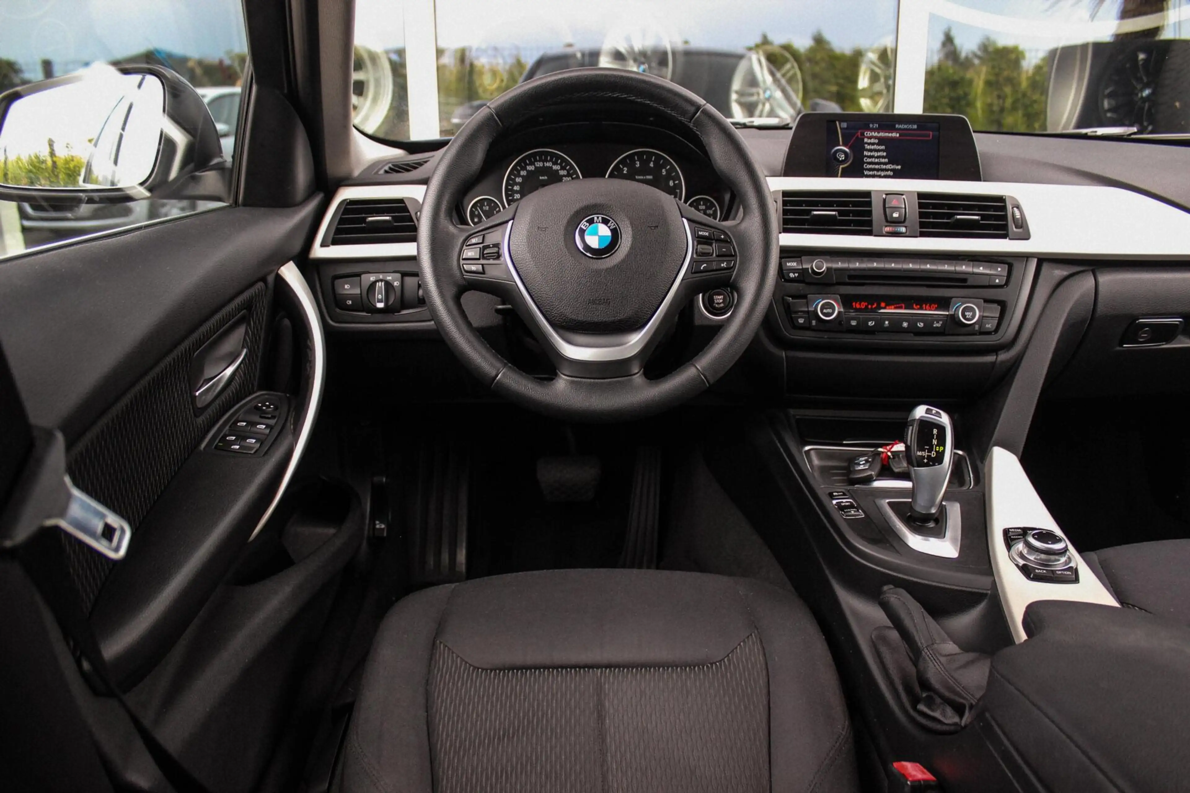 BMW 320 3-serie Touring 320i Executive | Origineel NL | 3e — photo 11