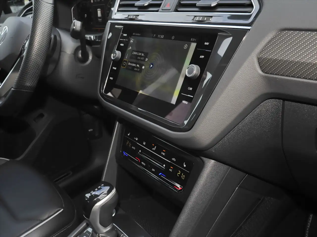 Volkswagen Tiguan 2.0 TSI R-Line 4MO DSG Navi Matrix DCC 9