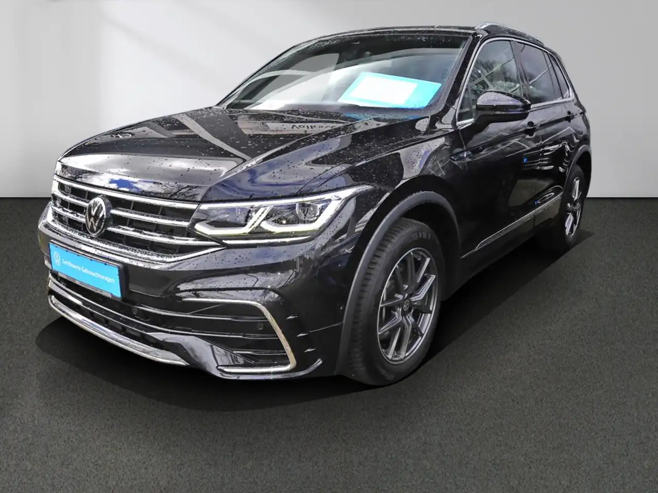 Volkswagen Tiguan 2.0 TSI R-Line 4MO DSG Navi Matrix DCC 16