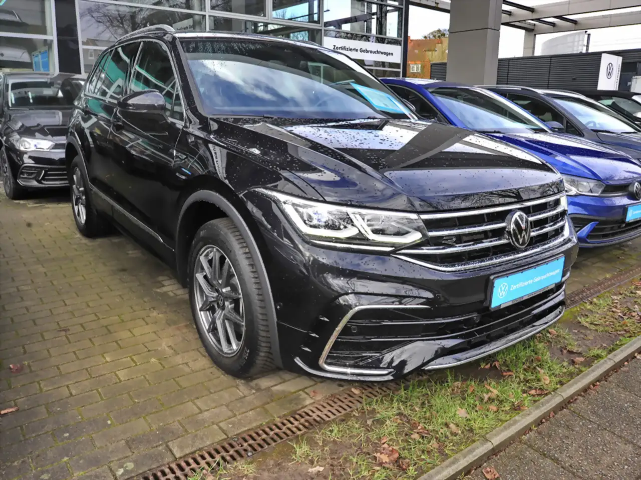 Volkswagen Tiguan 2.0 TSI R-Line 4MO DSG Navi Matrix DCC 3