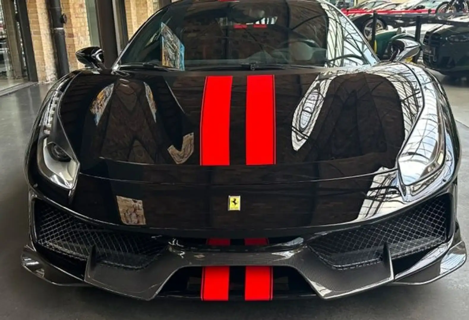 Ferrari 488 Pista Negro - 2