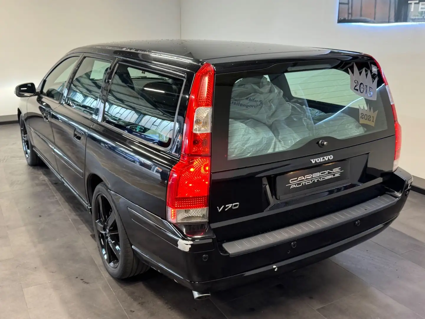 Volvo V70 2.4 D5 Sport-Edition**Werkstatt-gewartet** Schwarz - 2