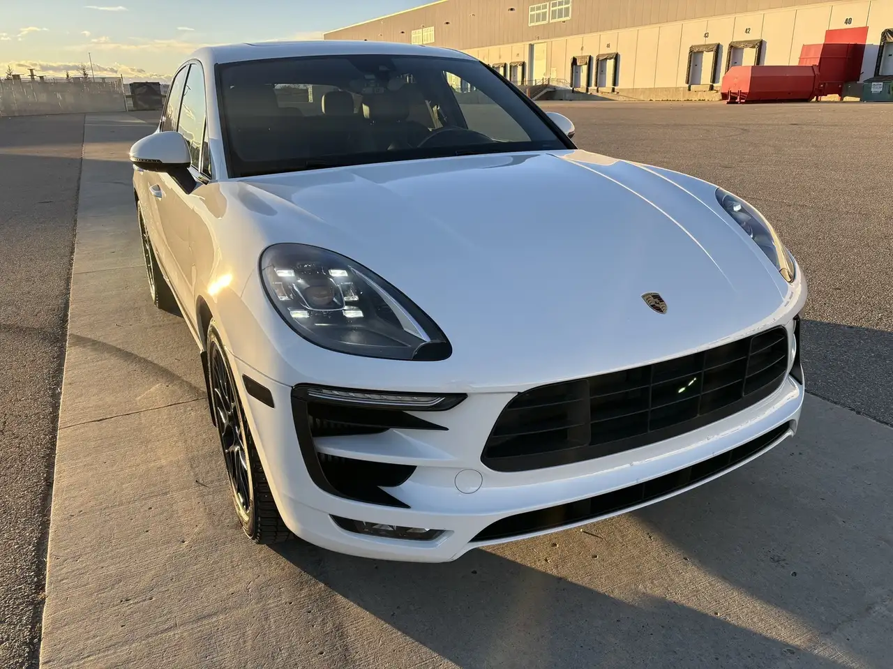 Porsche Macan снимка Porsche Macan