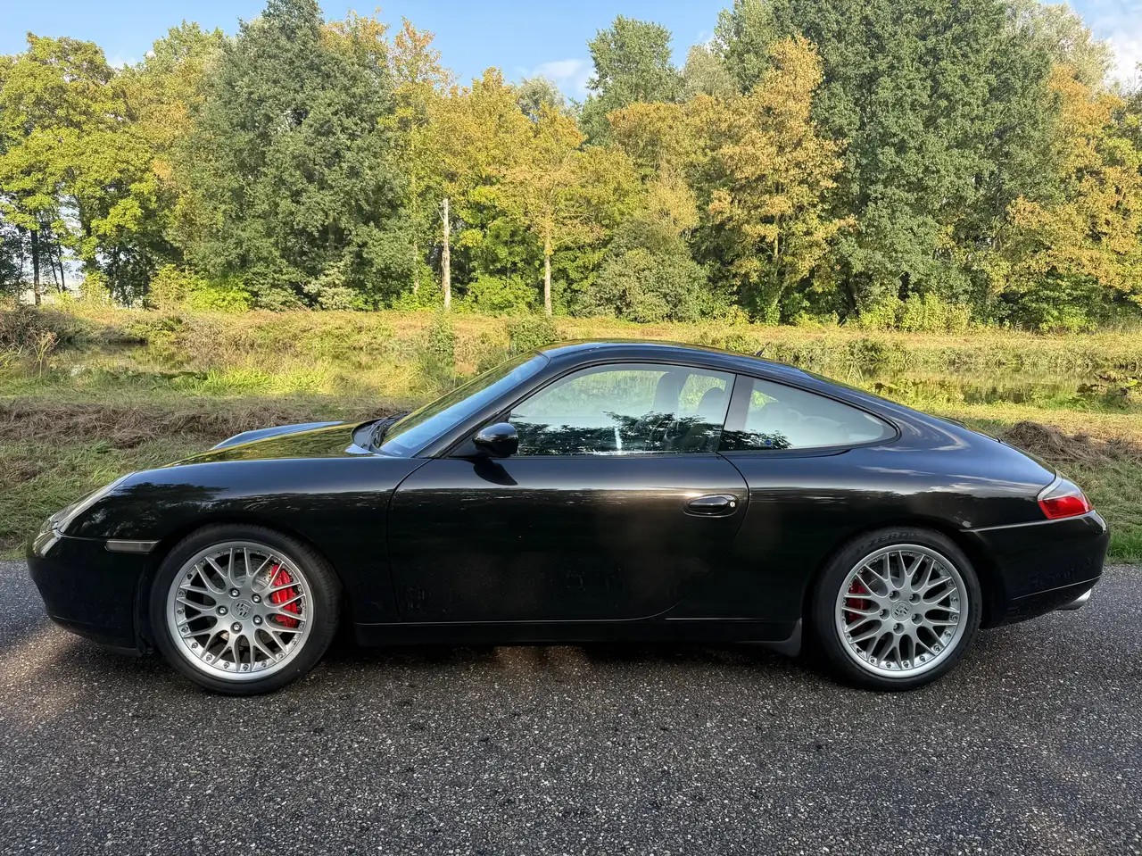 Porsche 996 911 3.4 Coupé Carrera 2, foto 2