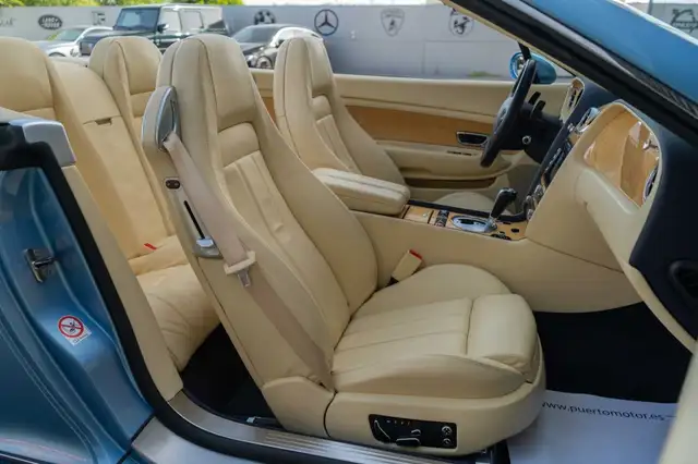 Bentley Continental GT view 28