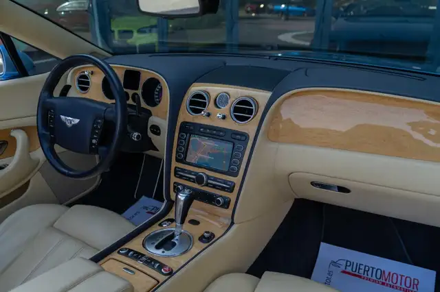 Bentley Continental GT view 29