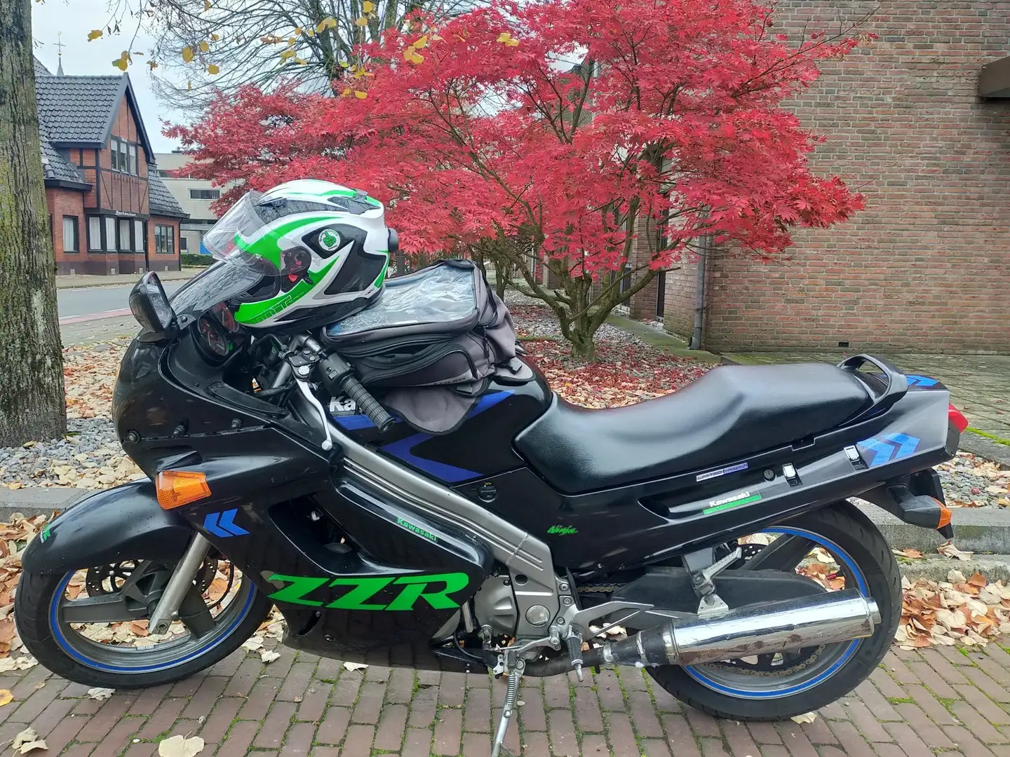 Kawasaki ZZR 250 A2 beginners motor Nero - 2
