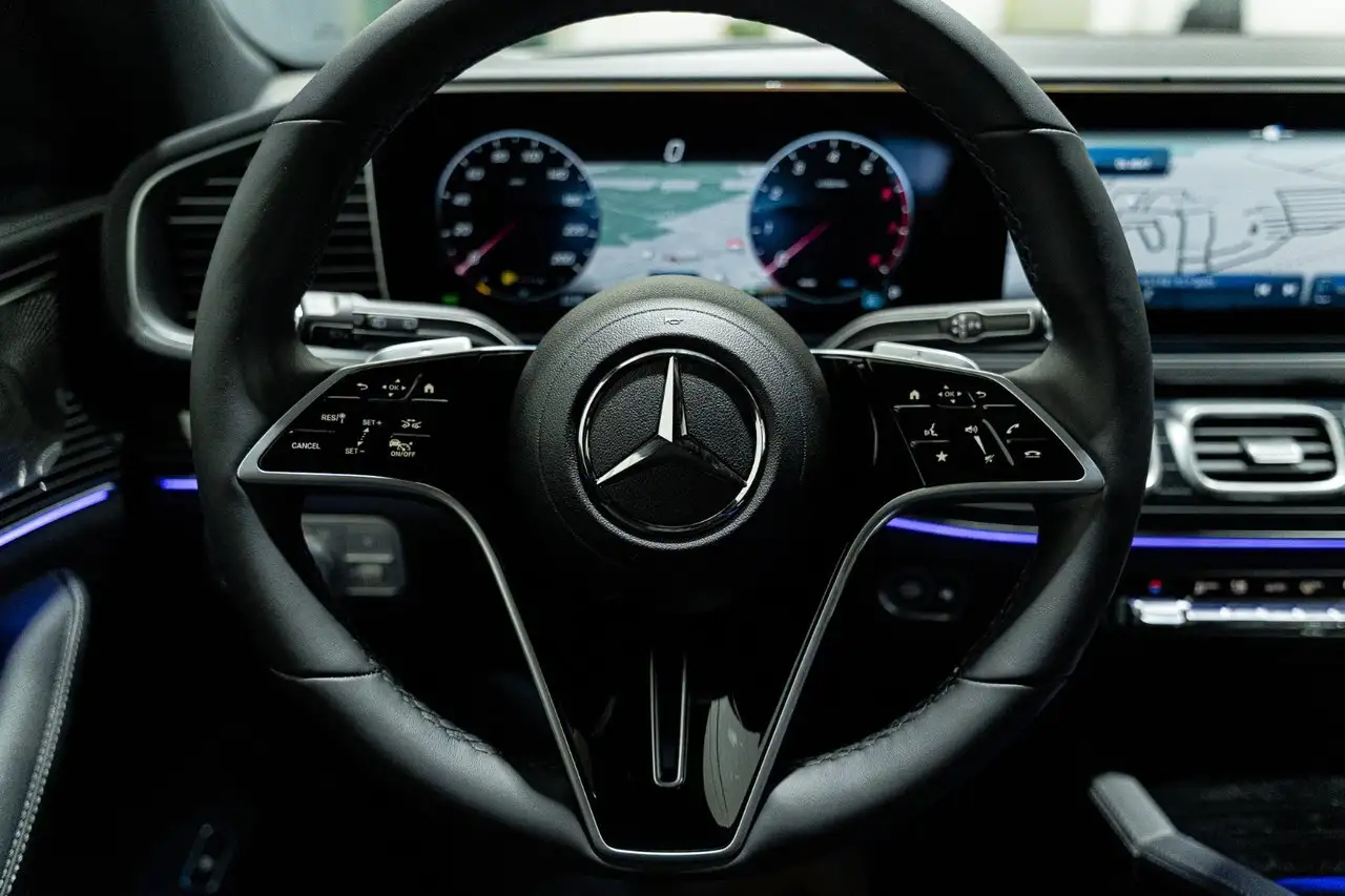 Mercedes-Benz GLE снимка Mercedes-Benz GLE