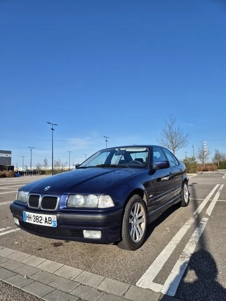 BMW 318i, foto 3
