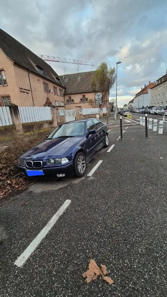 BMW 318i, foto 5