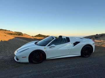 488 Spider 3.9 dct