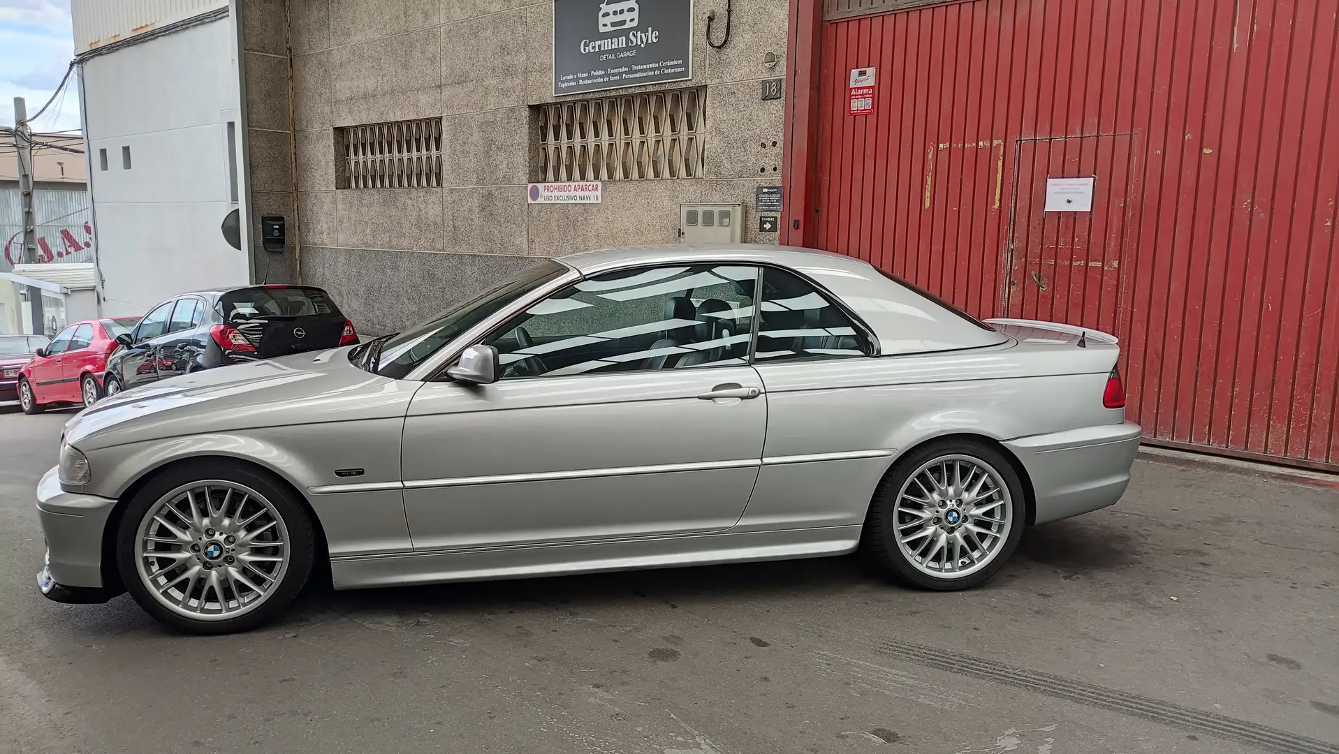 BMW 330 330 Ci Cabrio Plateado - 2
