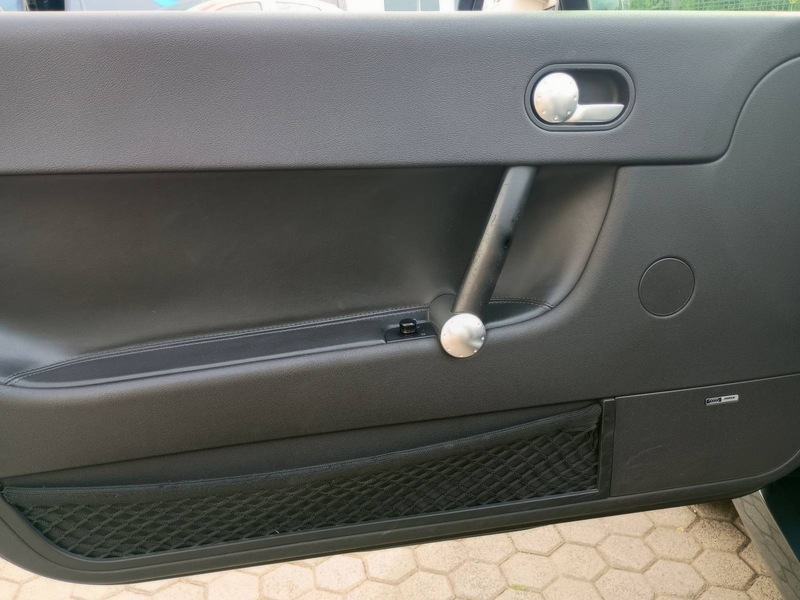 Audi TT 1.8 T Roadster im außergewöhnlichen Pflegezustand Xenon Bose Scheckheft — photo 13